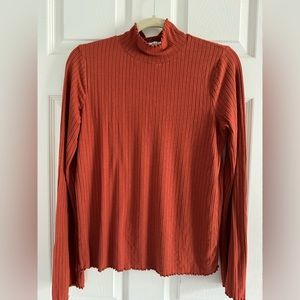Madewell fitted bell sleeve burnt orange top